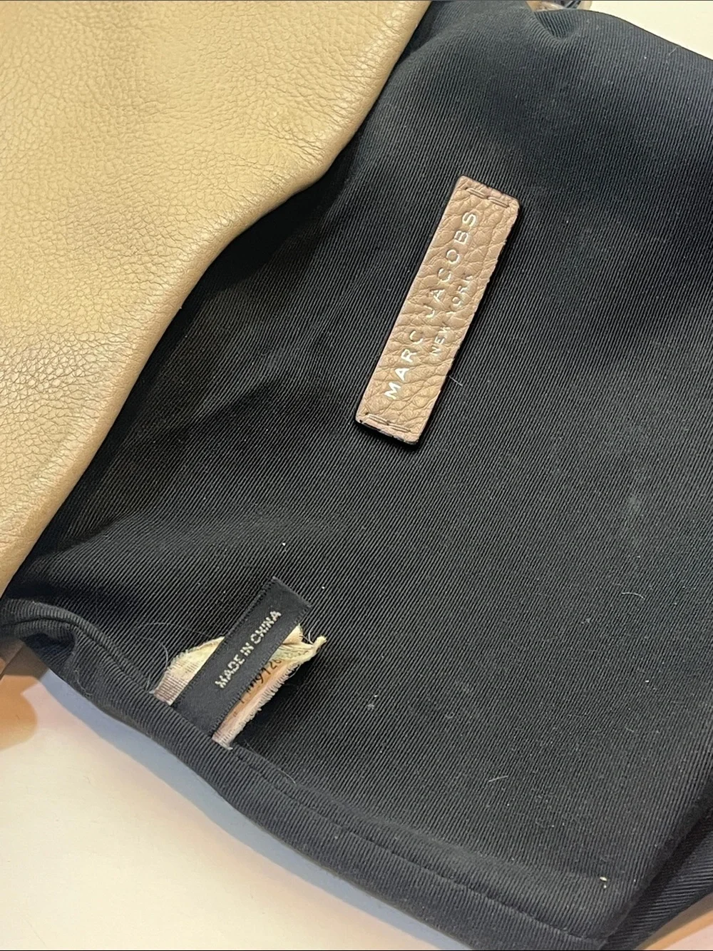 Marc Jacobs Too Hot to Handle Sia Crossbody Bag Sandstone